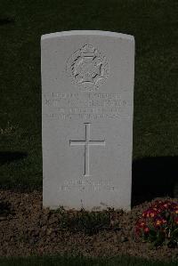 Ypres Reservoir Cemetery - Maxwell, John